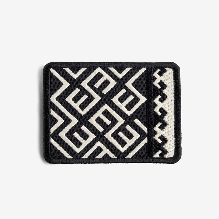 《Dodo socks》Vinnytsia embroidery patch｜ヴィーンヌィツャ刺繍バッジ
